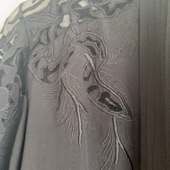 Roberto Cavalli, brand new outstanding silk blouse - Picture 2 of 13
